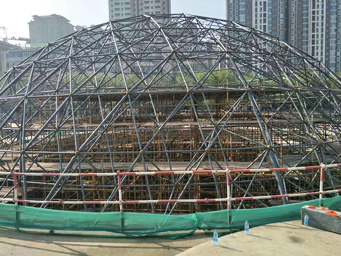 新沂球形網架鋼結構施工